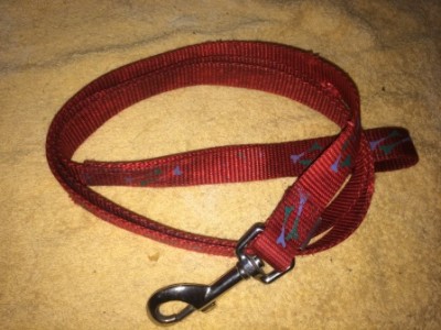 поводок красный 1,5 метра